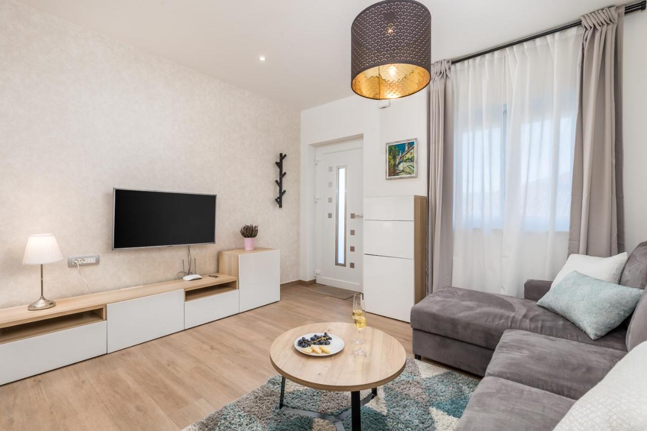 Apartment New Cosy Ivan *